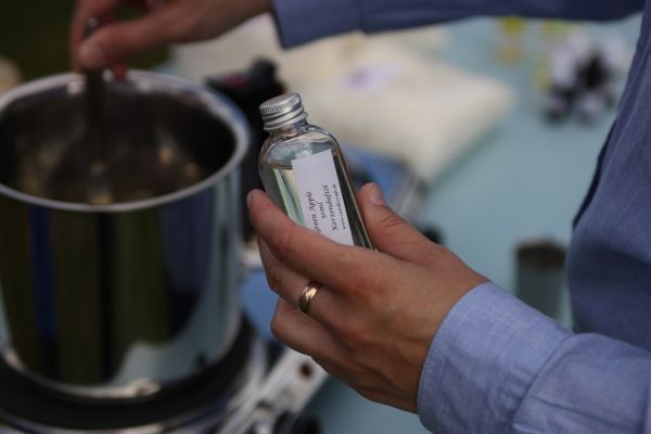 Preview: Grüner Apfel - Green Apple - Kerzenduftöl - Duftöl Preview: Grüner Apfel - Green Apple - Kerzenduftöl - Duftöl